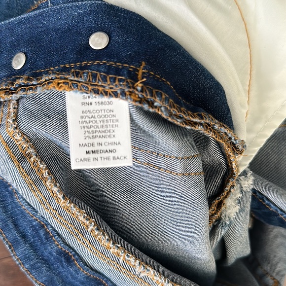 Love Tree Overalls Distressed Denim NWOT Medium - Picture 11 of 14